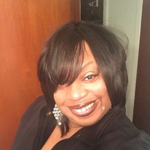 Meet your Posher, Lynne'